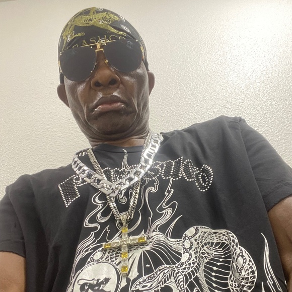 Parasuco Vintage weekend Warrior Embellished Tee Sz 3X - Picture 5 of 17